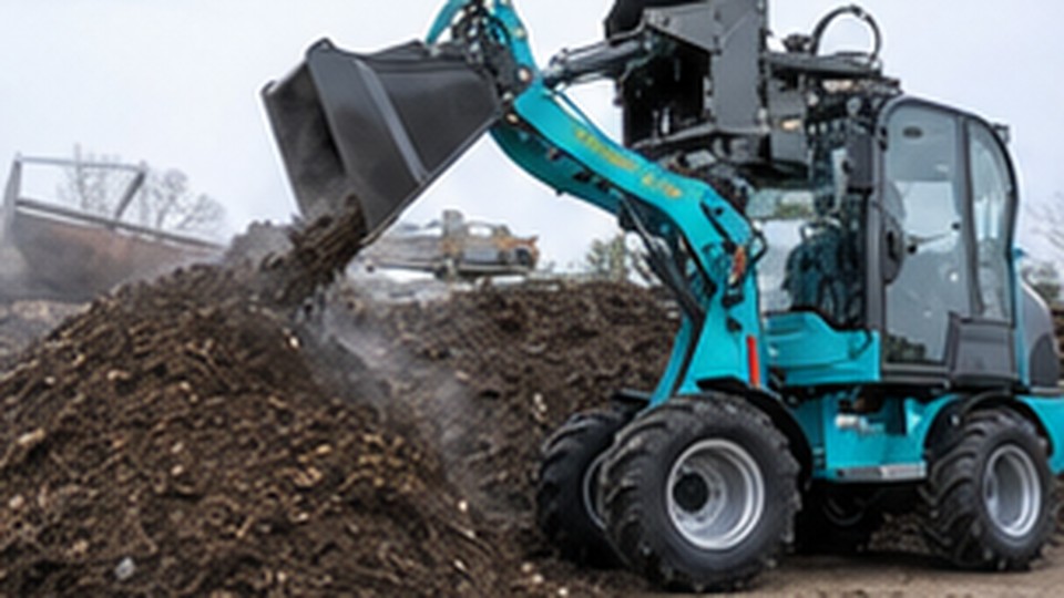 How Does Articulated Steering Affect Stability on a Euro Mini Loader?