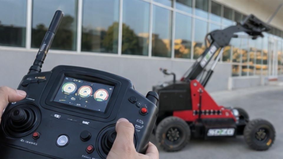 Can a Remote Forklift Work Safely in Low-Light Loading Areas?
