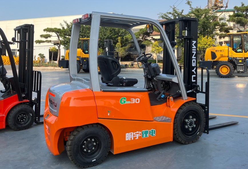 What is an Electric Forklift