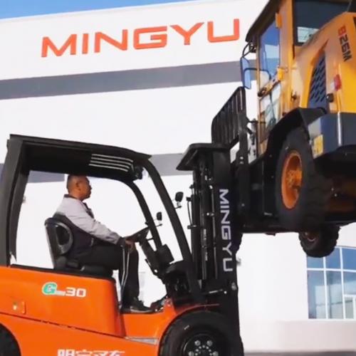 Can a Forklift Lift a Car? 