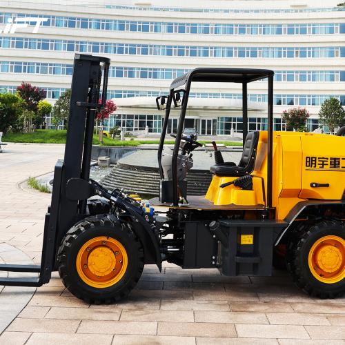 What is a Rough Terrain Forklift Truck?