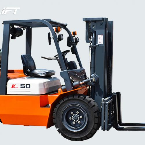 Which is better LPG or diesel forklift?