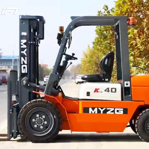 What are the differences between electric and LPG forklift?