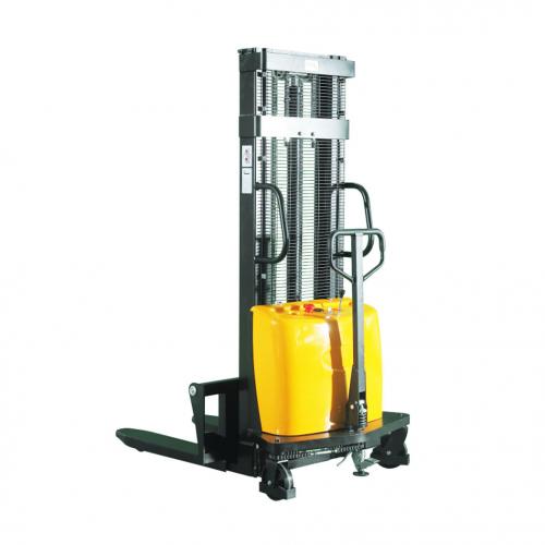 What is a reach truck?