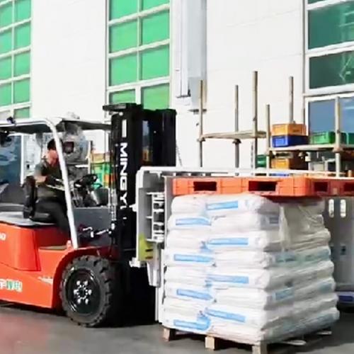 Can electric forklifts go outside?
