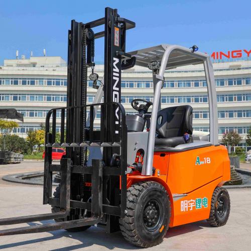 What is the Difference Between an Electric and a Diesel Forklift?