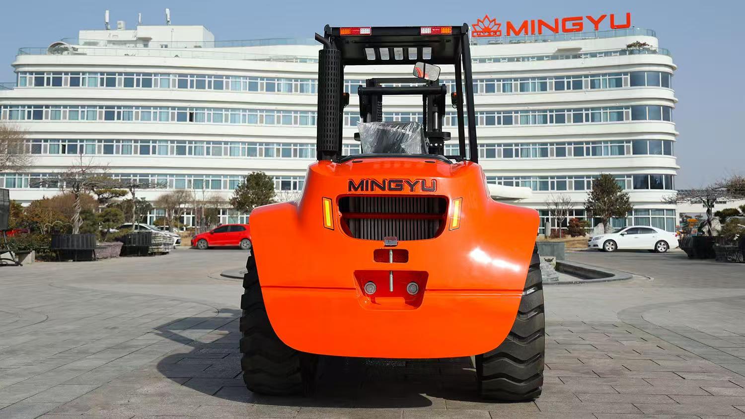 Are Electric Rough Terrain Forklifts Better Than Diesel?