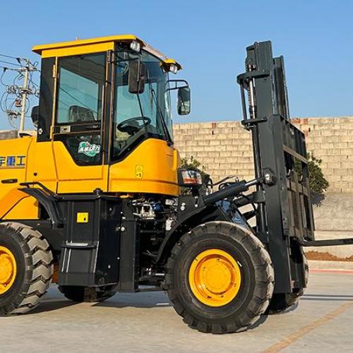What's the lifting capacity of a heavy-duty off-road forklift?