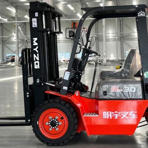 Hybrid rough-terrain forklift pros and cons: Diesel vs Electric?