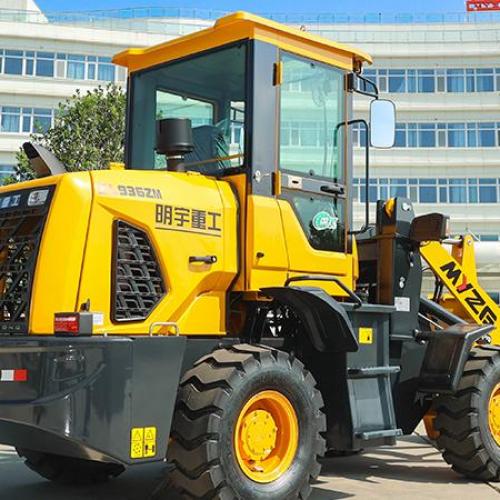 How much fuel does a diesel wheel loader consume per hour?