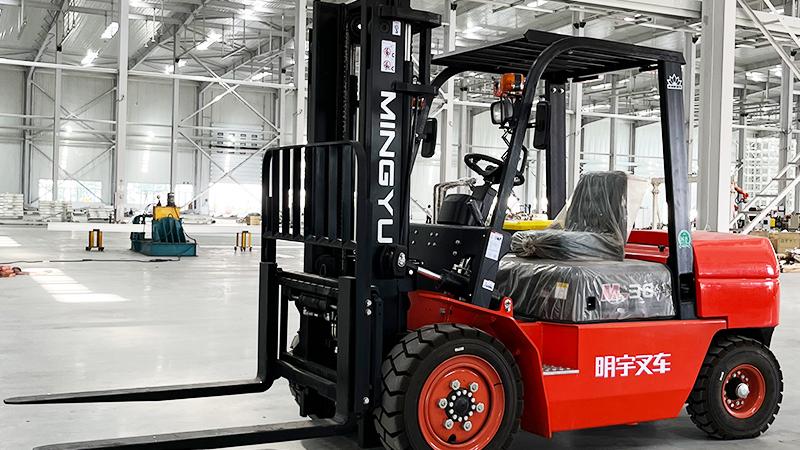 How does a diesel forklift compare to an electric forklift?