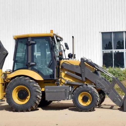 Backhoe loader vs. excavator: What is the difference?