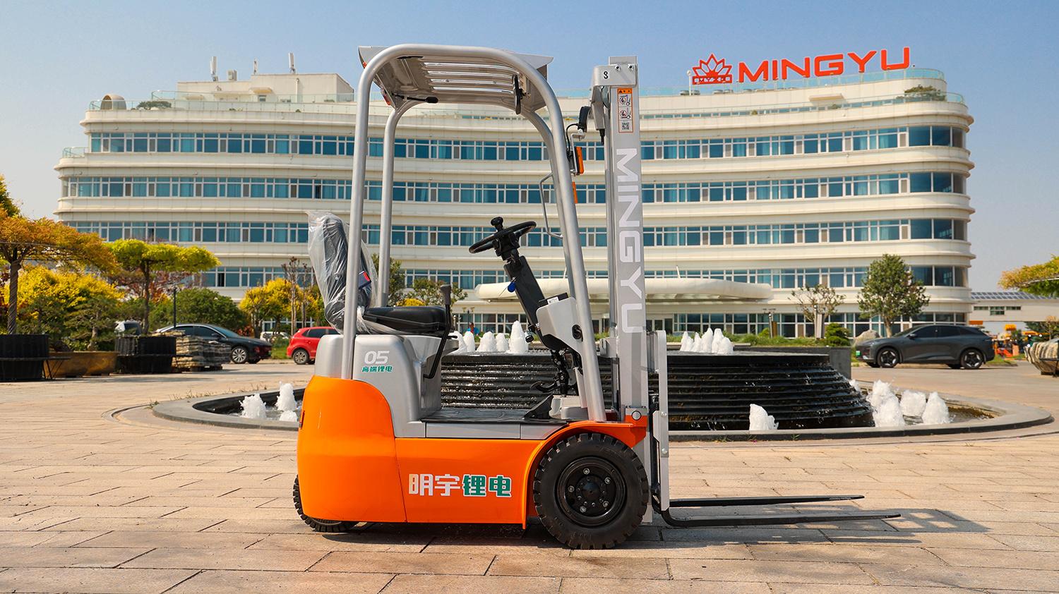 Summer Work Savior: Mingyu Lithium Forklift Redefines “Cool, Efficient, and Cost-Saving”