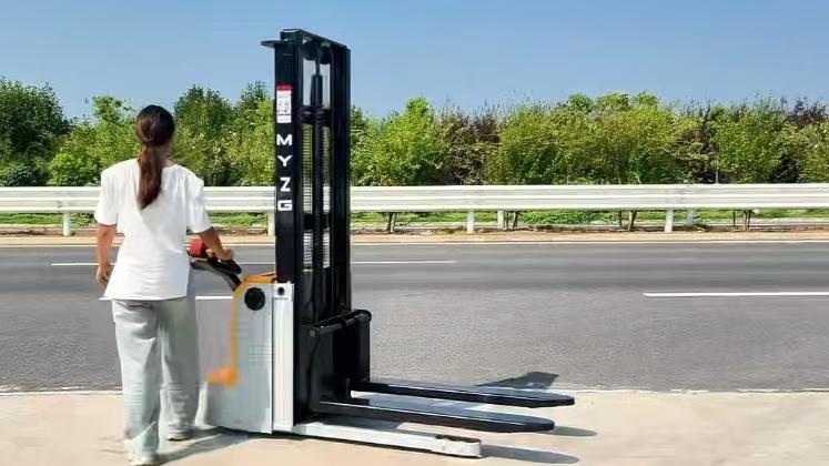 What Is the Difference Between Manual, Semi-Electric and Full-Electric Stackers?