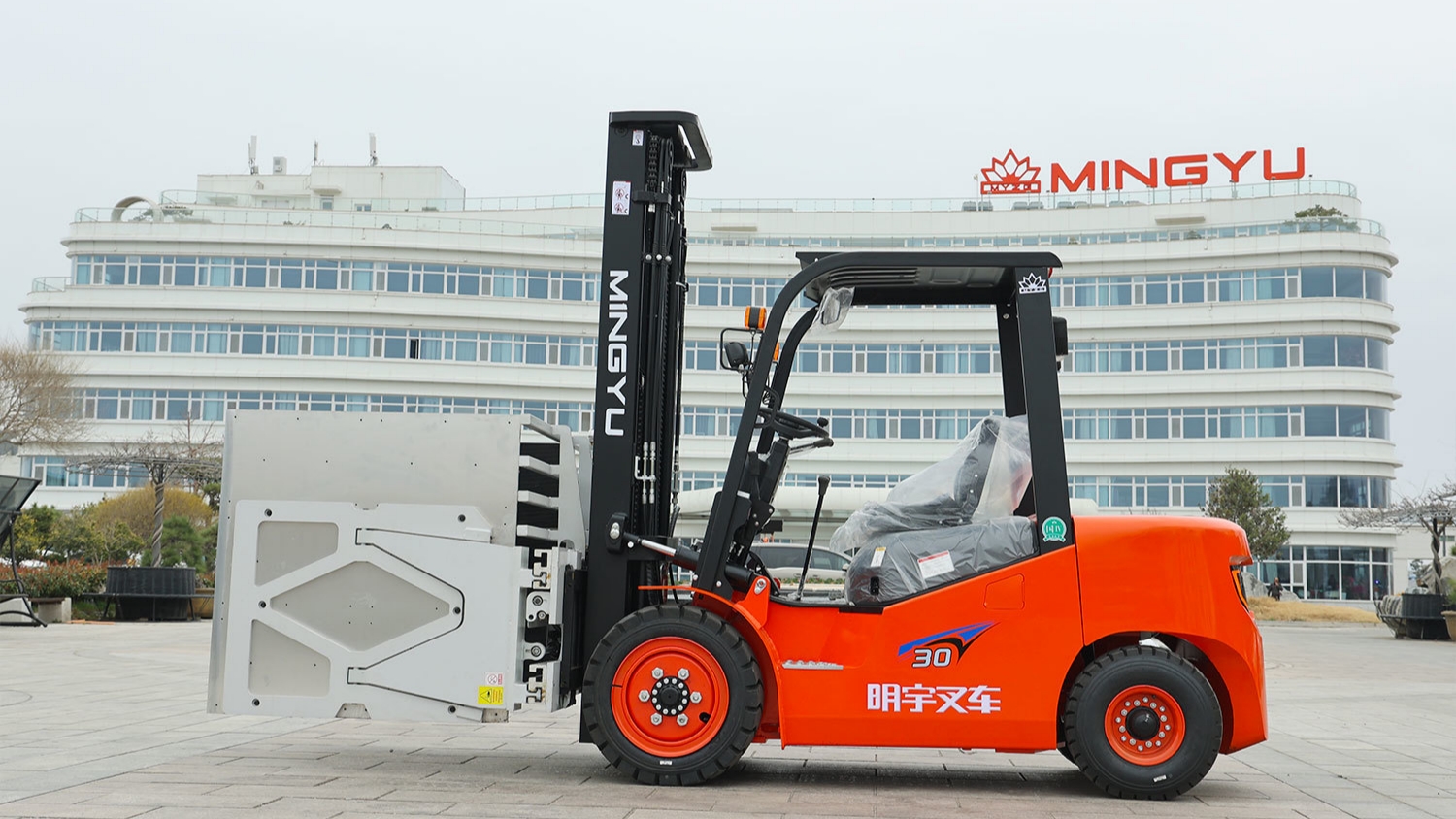 Can Diesel Forklifts Work Inside Closed Warehouses?