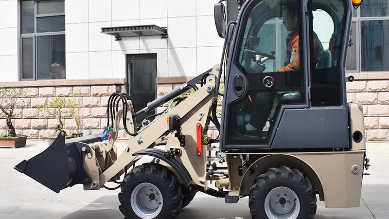 Compact 600kg Mini Wheel Loader with Euro V Engine Compact 600kg Mini Wheel Loader with Euro V Engine