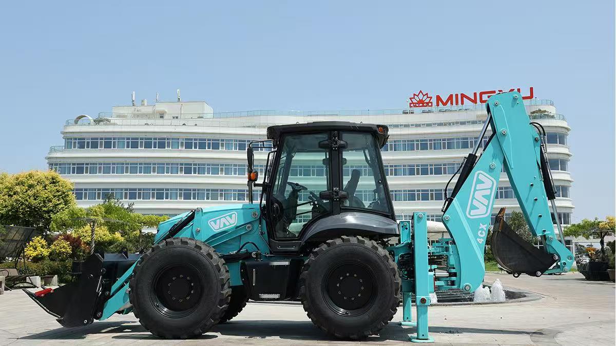 ¿Cómo operar una retroexcavadora de forma segura?