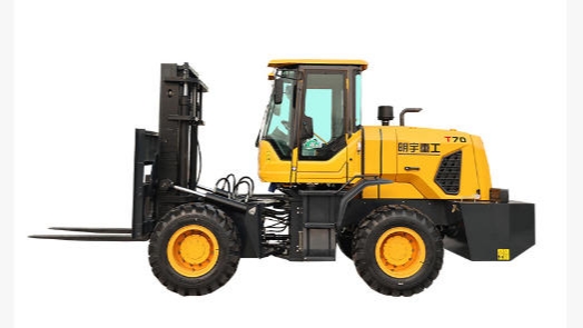 ¿Cuáles son las principales aplicaciones de los montacargas todoterreno?