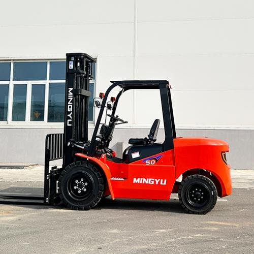 Toyota vs. Caterpillar Forklift: Which is Better and Why?Toyota vs. Caterpillar Forklift: Which is Better and Why?