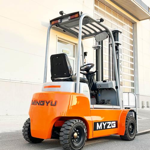 Do electric forklifts need water?