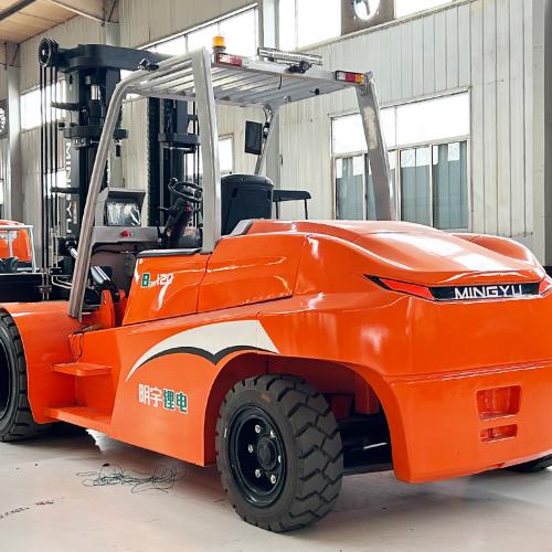 How long does an electric forklift last?