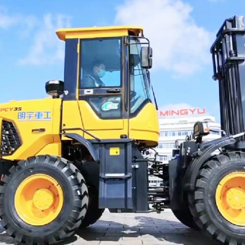 Can rough terrain forklifts operate on steep slopes?