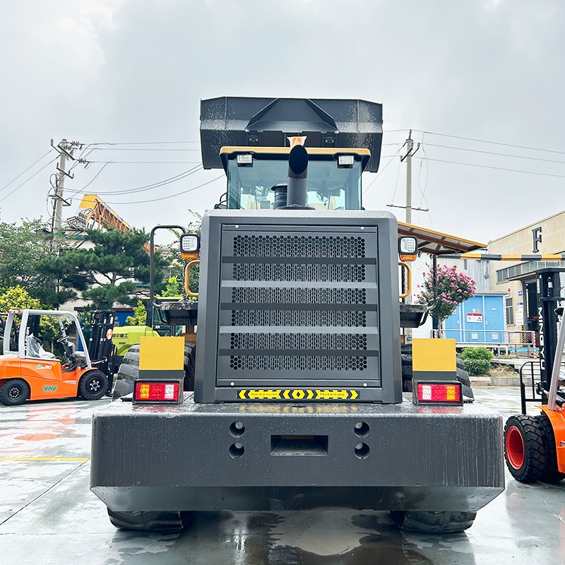 Carregadeira de Rodas Pesada ZG50 5000kg com Caçamba de 3m³ Carregadeira de Rodas Pesada ZG50 5000kg com Caçamba de 3m³