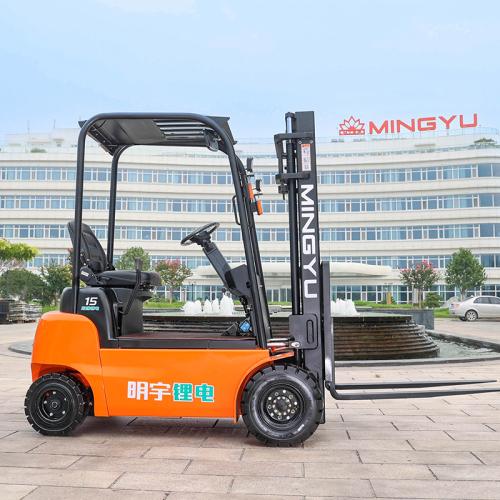 Revolucionando o manuseamento de materiais: O empilhador elétrico CPD15 com bateria de lítio para operações pesadas em armazéns.