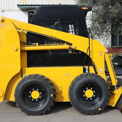 Какова максимальная грузоподъемность стандартного погрузчика skid steer?