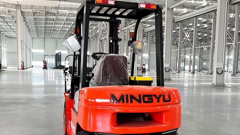 Как часто необходимо возобновлять сертификацию вилочных погрузчиков (требования OSHA)?