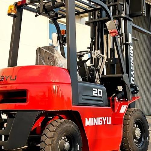 Как часто следует проверять и заменять цепи вилочного погрузчика?