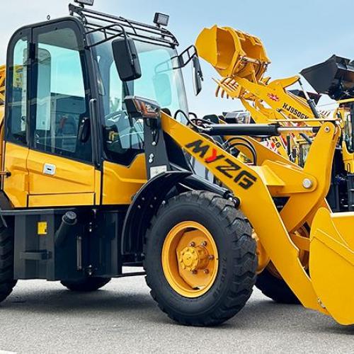 Колесный погрузчик компактный с двигателем Quanchai 4B2-52M22, грузоподъемность 900кг